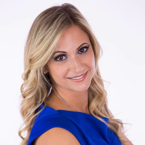 Meet your Posher, Sara - Picture 1 of 1